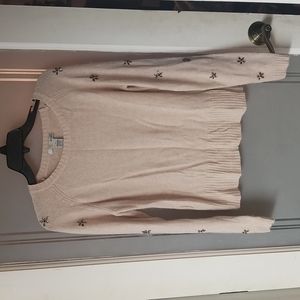 WD-NY Sweater  Size Medium